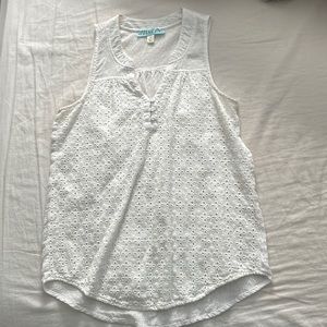 Eyelet tank